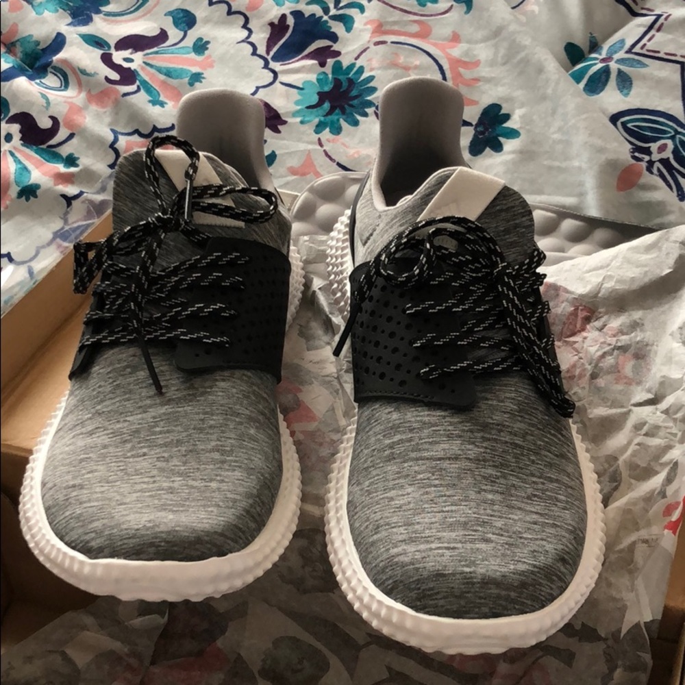 Adidas 24/7 shoe